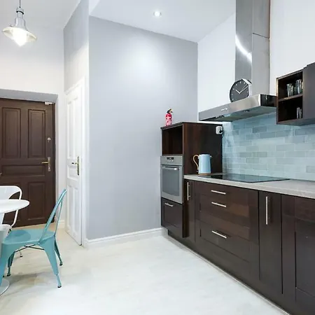 Loretanska Apartament アパート *
