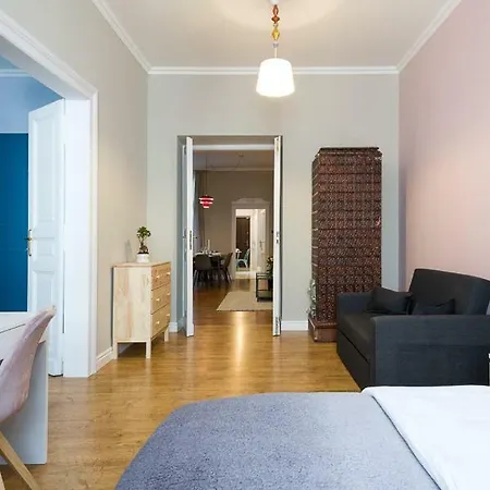 Loretanska Apartament アパート